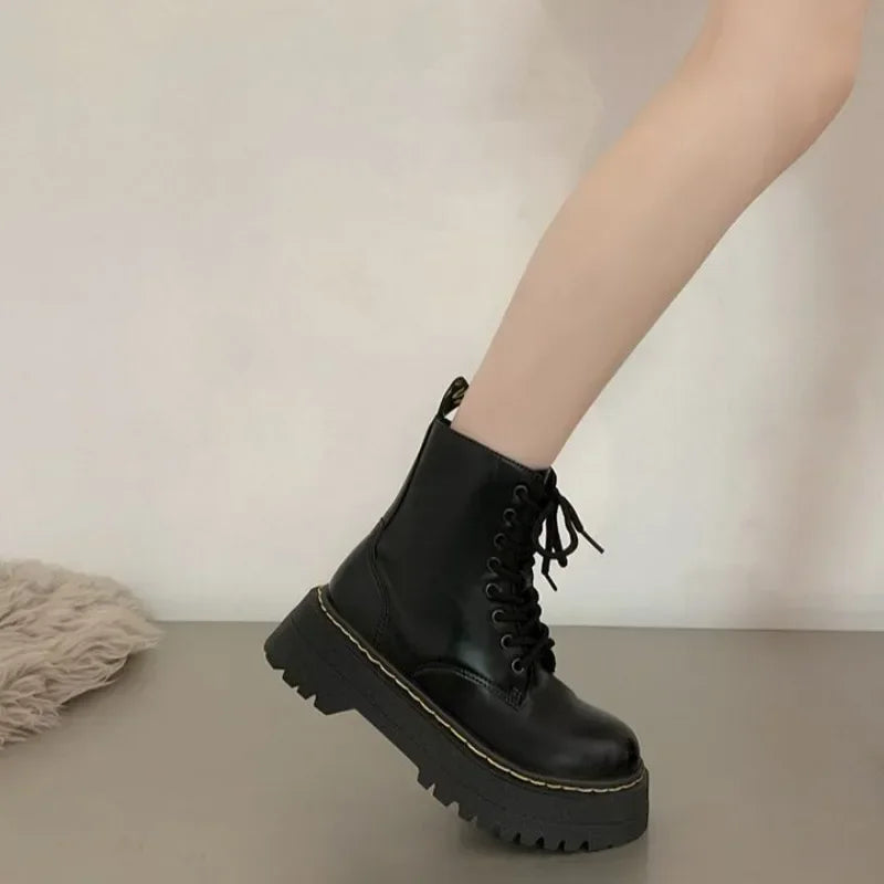 Women Fashion Boots Casual Shoes Woman Leather Chelsea Ladie Classic Punk Female Goth High Platform Boots Women Botas Mujer