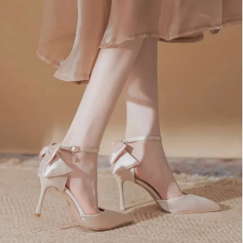 Wedding Heels Women Luxury Brand Design String Bead Pearls High Heels Ladies Sexy Elegant Pointed Toe White Black Pumps2025