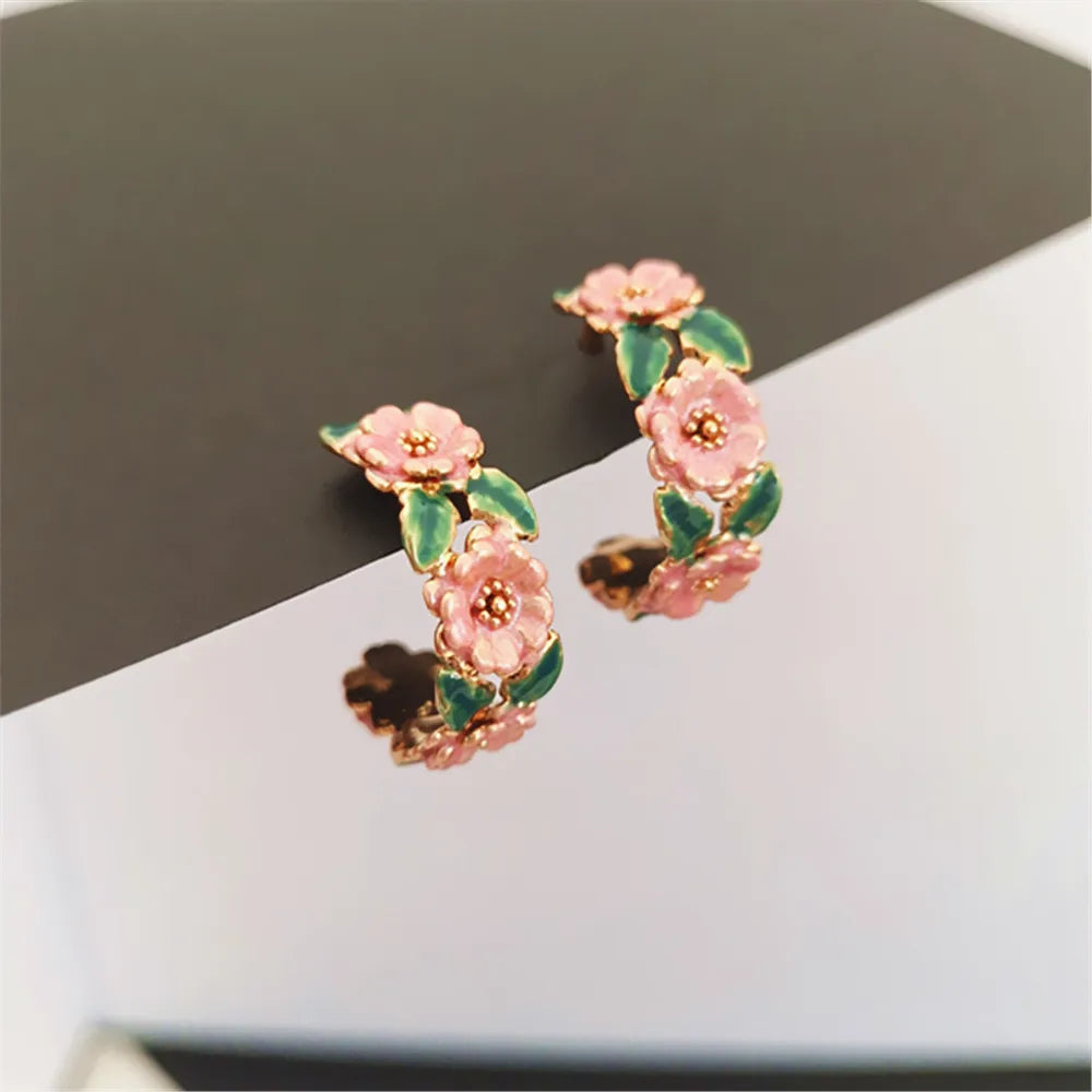 Pendiente colgante en forma de C de flor de rama de rosa para mujer, dulce, romántico, esmaltado francés, temperamento, accesorio de joyería creativo