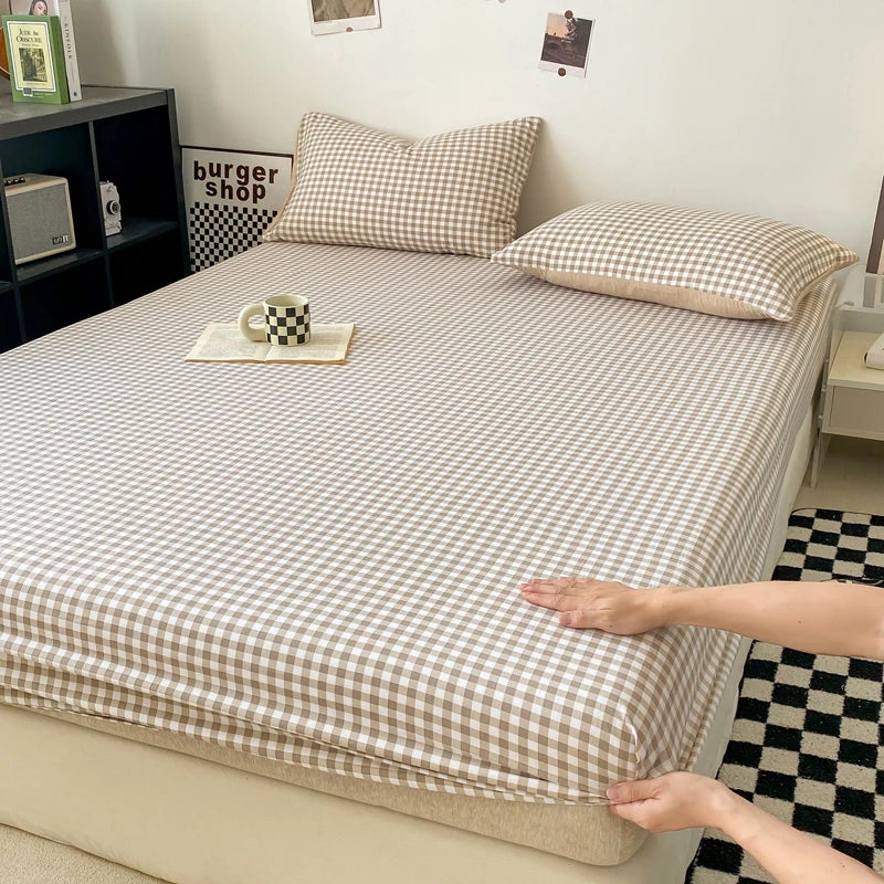 Plaid Style Fitted Sheet Skin-friendly Bed Cover Elastic Bedsheet for Girls Boys Room couvre lit Home Bed Linen(No Pillowcase)
