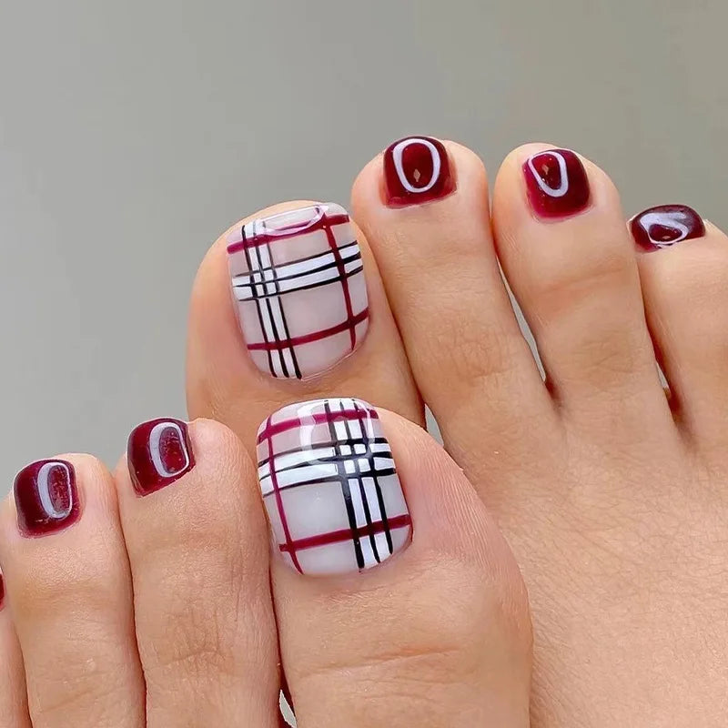 Flowers White French Artificial Toenails Nude Pink Toe False Nails with Glue Wearable Short Flat Shape Fake Toenails Wholesale