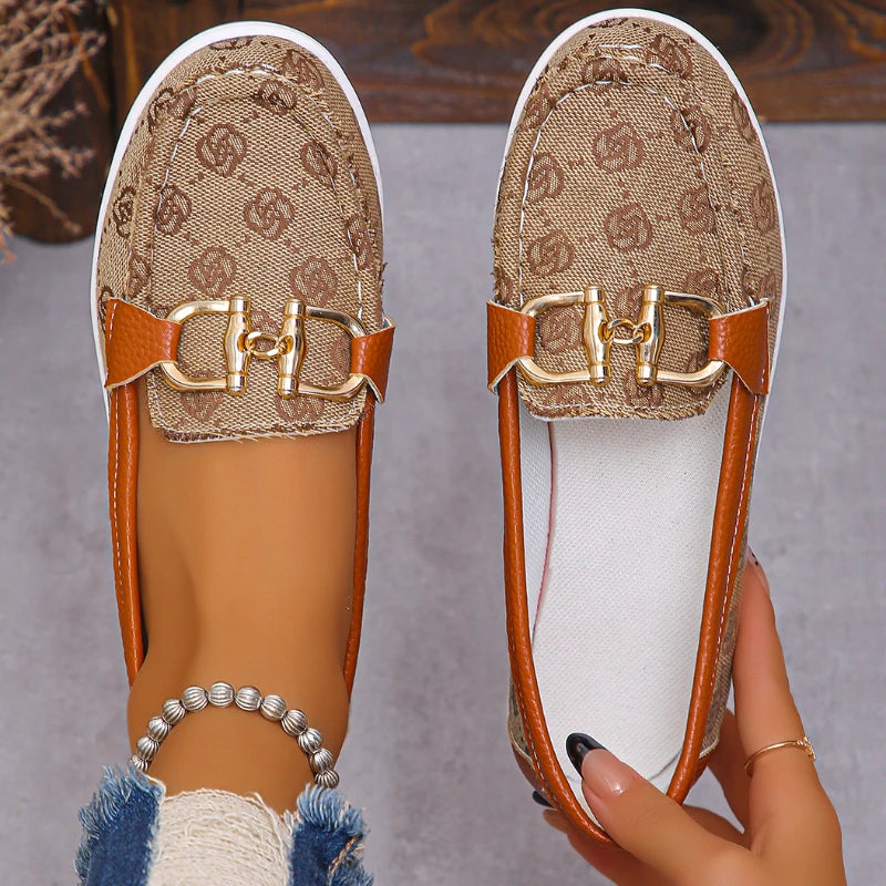 New Autumn Women Trend Retro Designer Flat Shoes Women Fashionable Round Toe Metal Decoration Casual Shoes Zapatos De Mujer