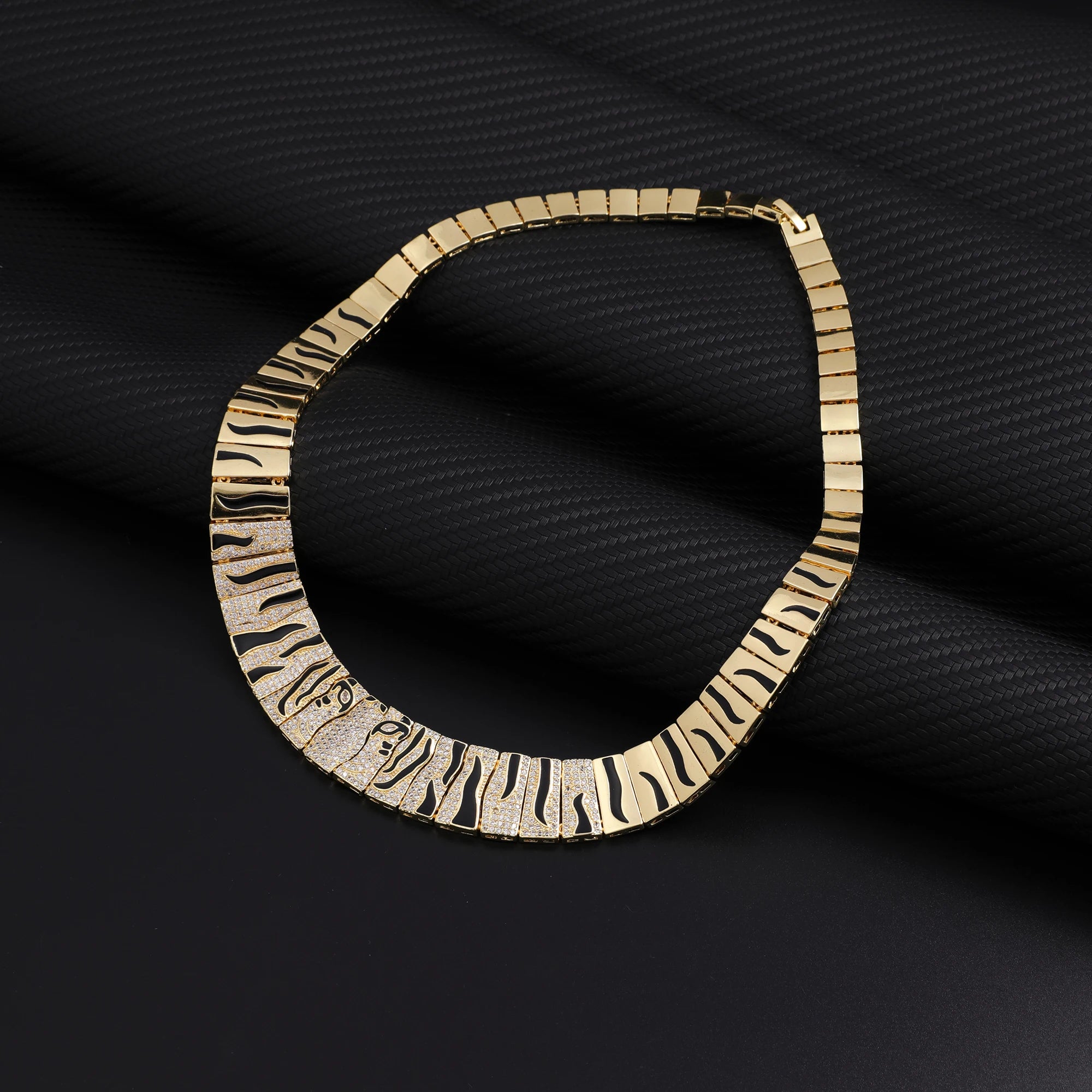 JRH Jewellery Woman Gold Electroplated 4Piece Jewelry SetNecklace Earrings Bracelets Rings Essential for Banquets Free Shippings