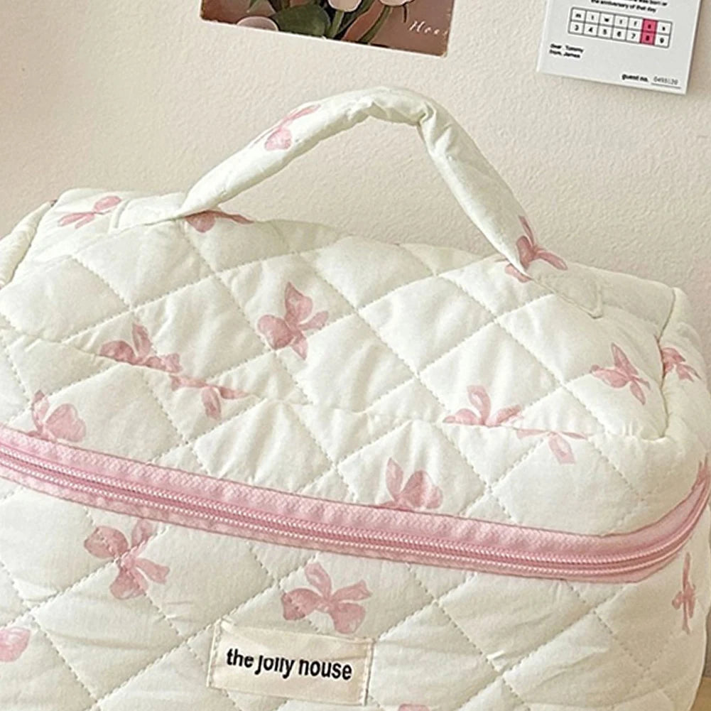 Quilted Makeup Organizer