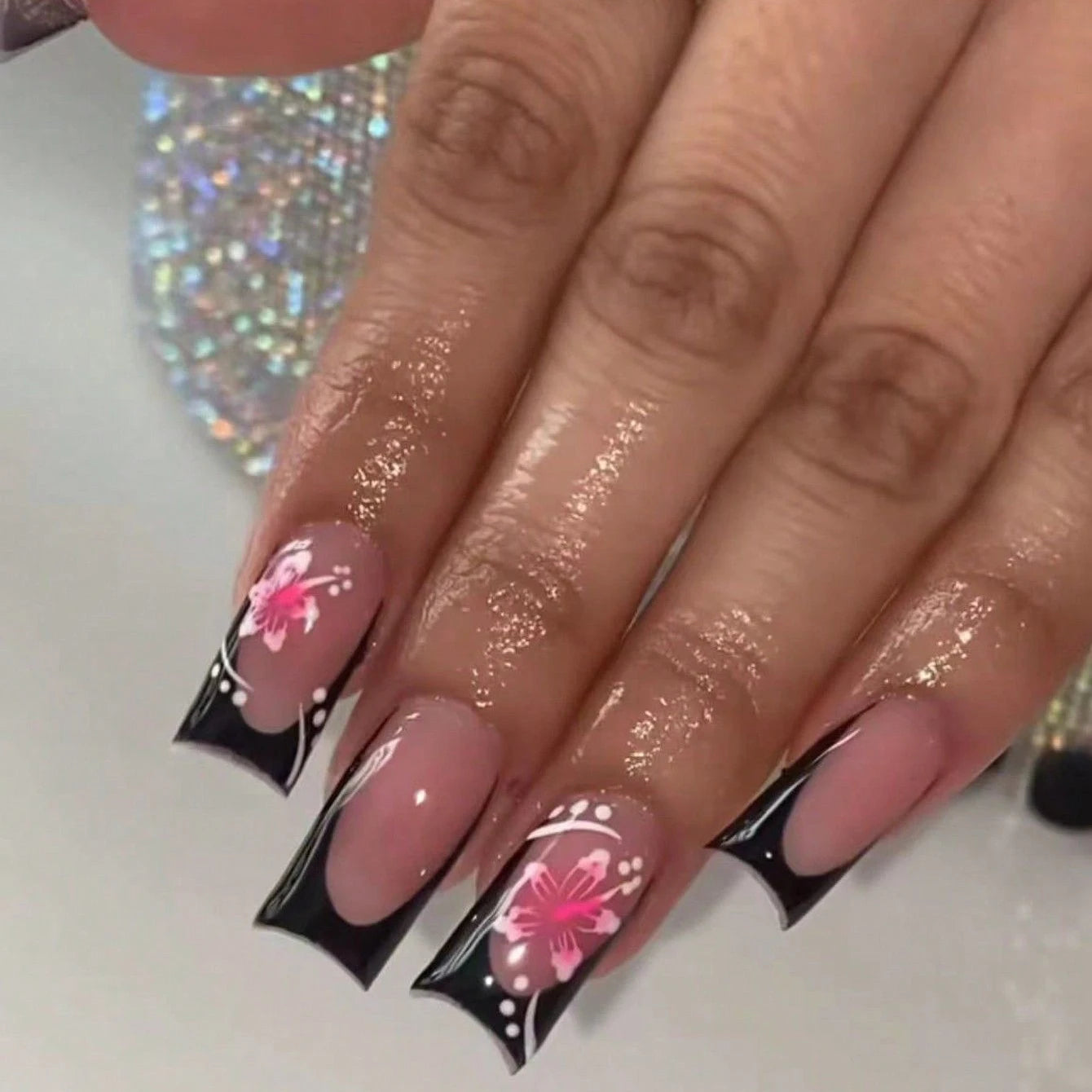 24 pcs short square French simple flower nails +1 nail glue +1 nail file