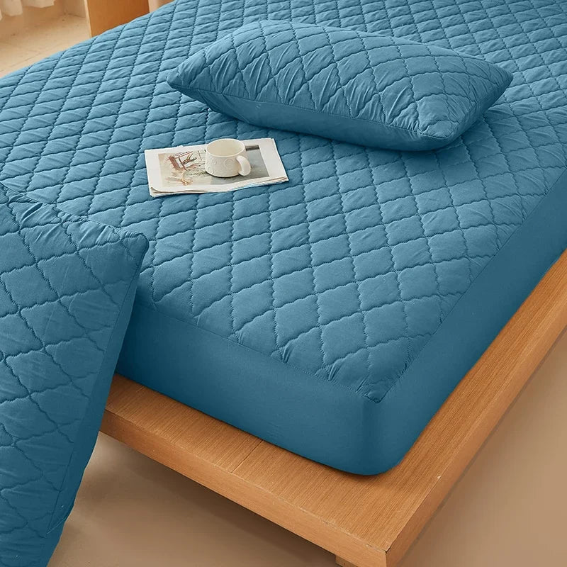 Waterproof Mattress Protector Embossed Bed Mattress Cover Soft Breathable Fitted Mattress Pad Cover 120/150/180/220x200 Washable