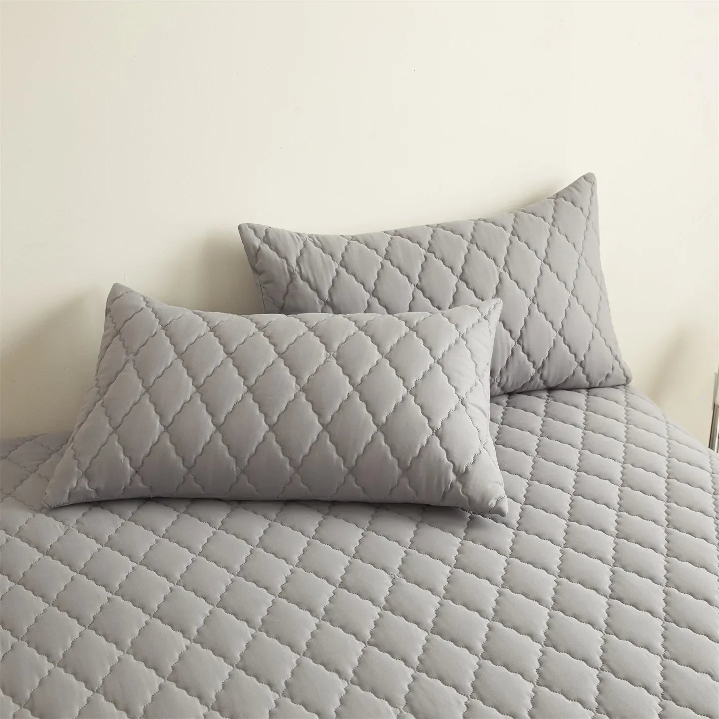 2pcs Waterproof Throw Pillowcases Envelope Soft Breathable Pillow Covers for Bed Protector 50x75cm, Grey / Blue / Green / Red