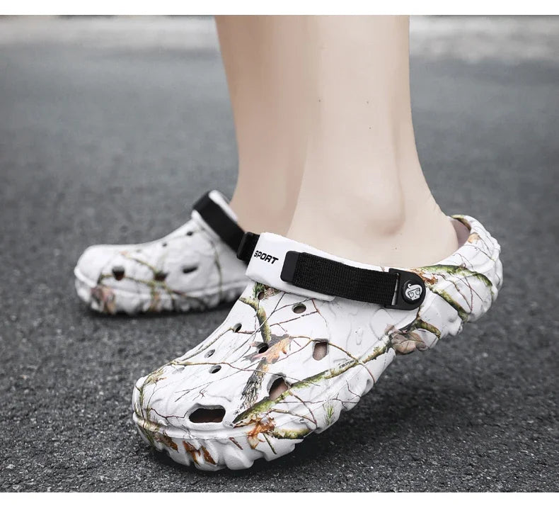 2025Men Slippers High Quality Classic Outdoor Anti-Slip Garden Shoes Lightweight Fashion Casual Sandals Sandals for Men Platform