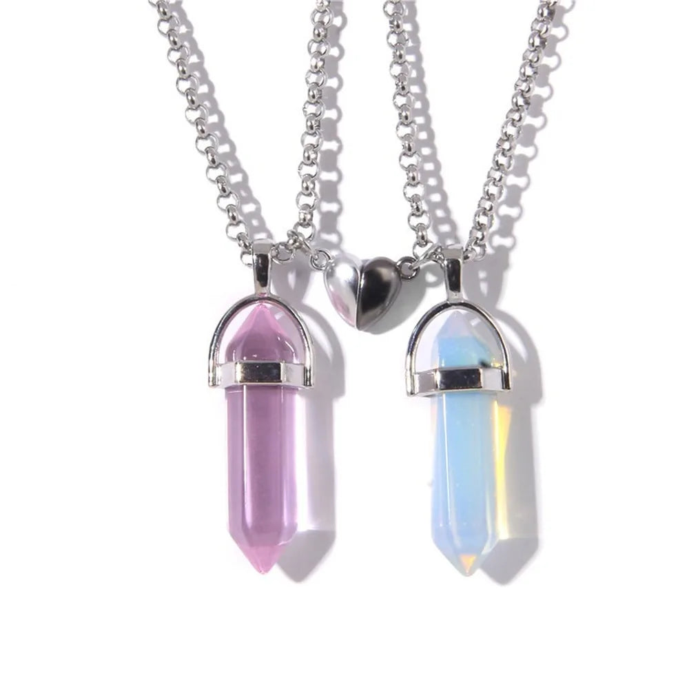Juego de 2 unidades de collares magnéticos con colgante de corazón y columna hexagonal luminosa, de piedra natural, con colgante geométrico, para parejas, regalos de joyería