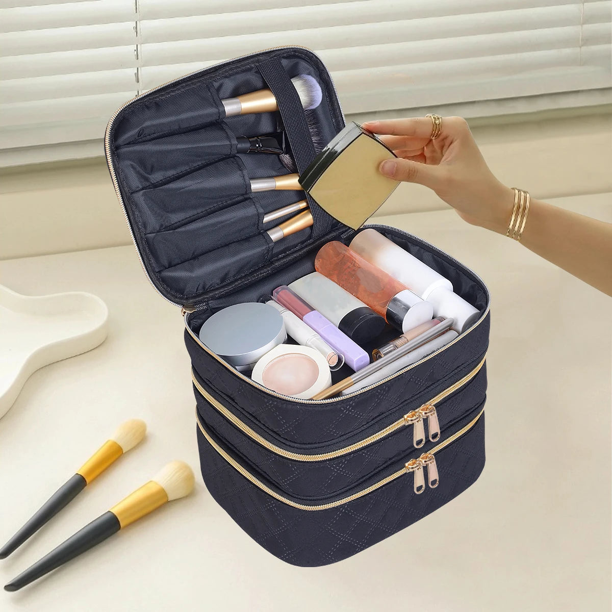 Organizador de maquillaje acolchado de 3 capas