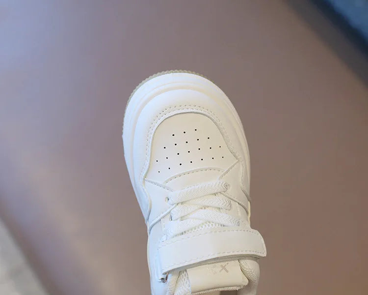 Children's White Shoes Spring and Autumn Kid's Sports Shoes Anti slip Lightweight Boys Board Shoes Soft Sole Baby Casual Shoes