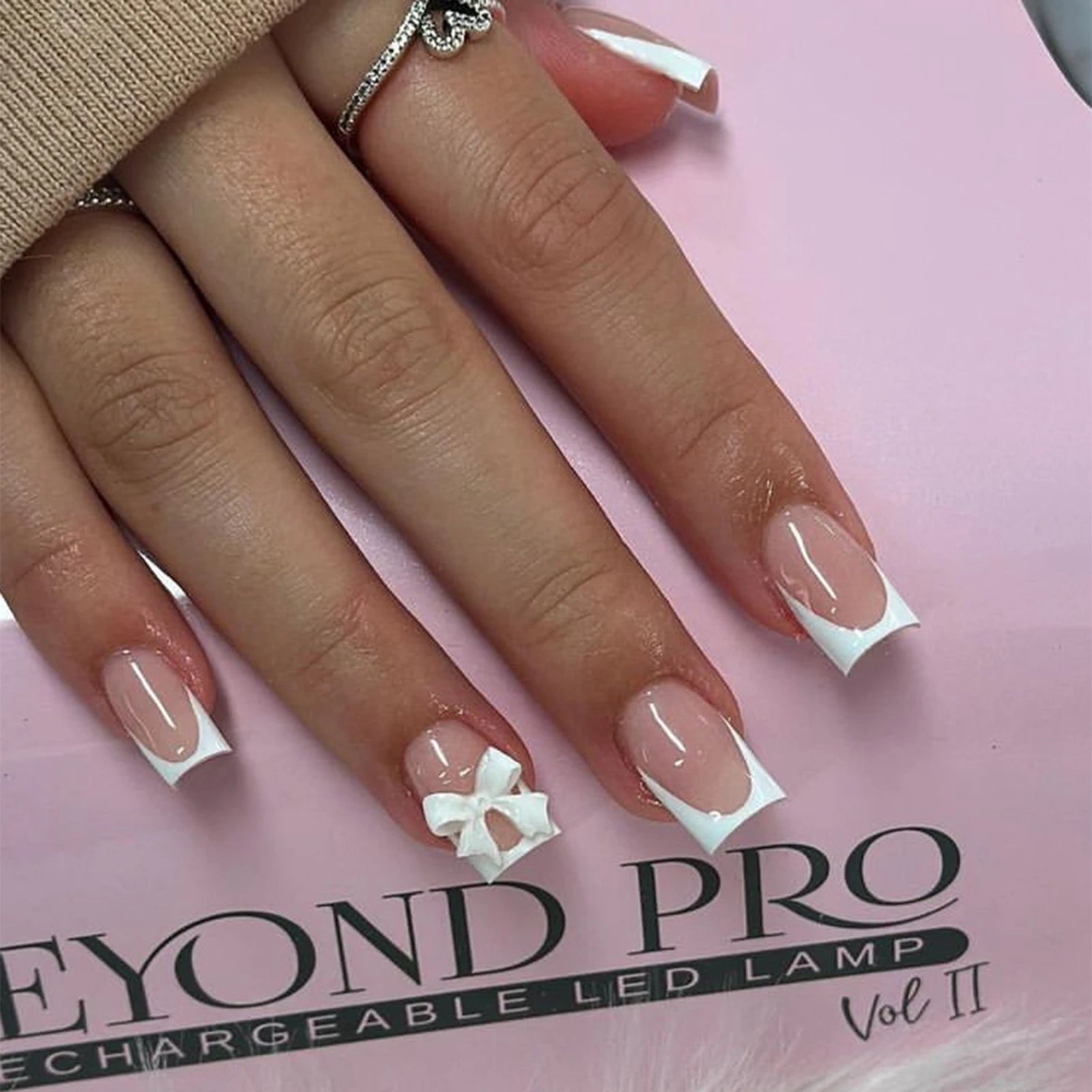 French Tips Press-on Nail Long Lasting Elegant Artificial Nail Manicure Art for Daily Lives Everyday Use