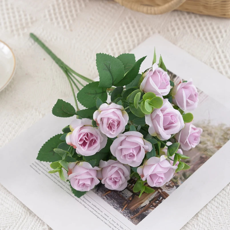 Artificial Flowers Vases Home Decor Outdoor Garden Festival Eucalyptus Leaves Fake Plants Wedding Party Silk Roses Bouquet Cheap