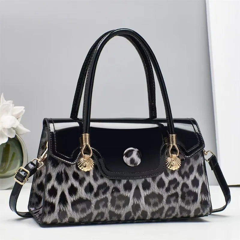 Bolso cruzado con estampado de leopardo