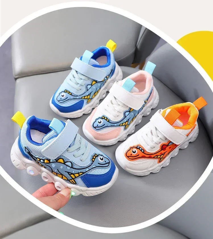 LED-barn søte tegneserie gutter casual joggesko for barn sko jente mesh pustende belysning sko baby opplyst sko