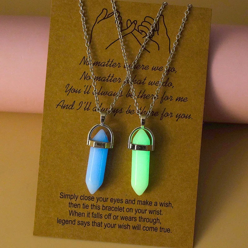 Juego de 2 unidades de collares magnéticos con colgante de corazón y columna hexagonal luminosa, de piedra natural, con colgante geométrico, para parejas, regalos de joyería
