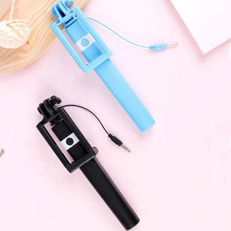 New Wire Controlled Selfie Stick Suitable 3.5MM Type-C Plug Mini Portable Selfie Stick