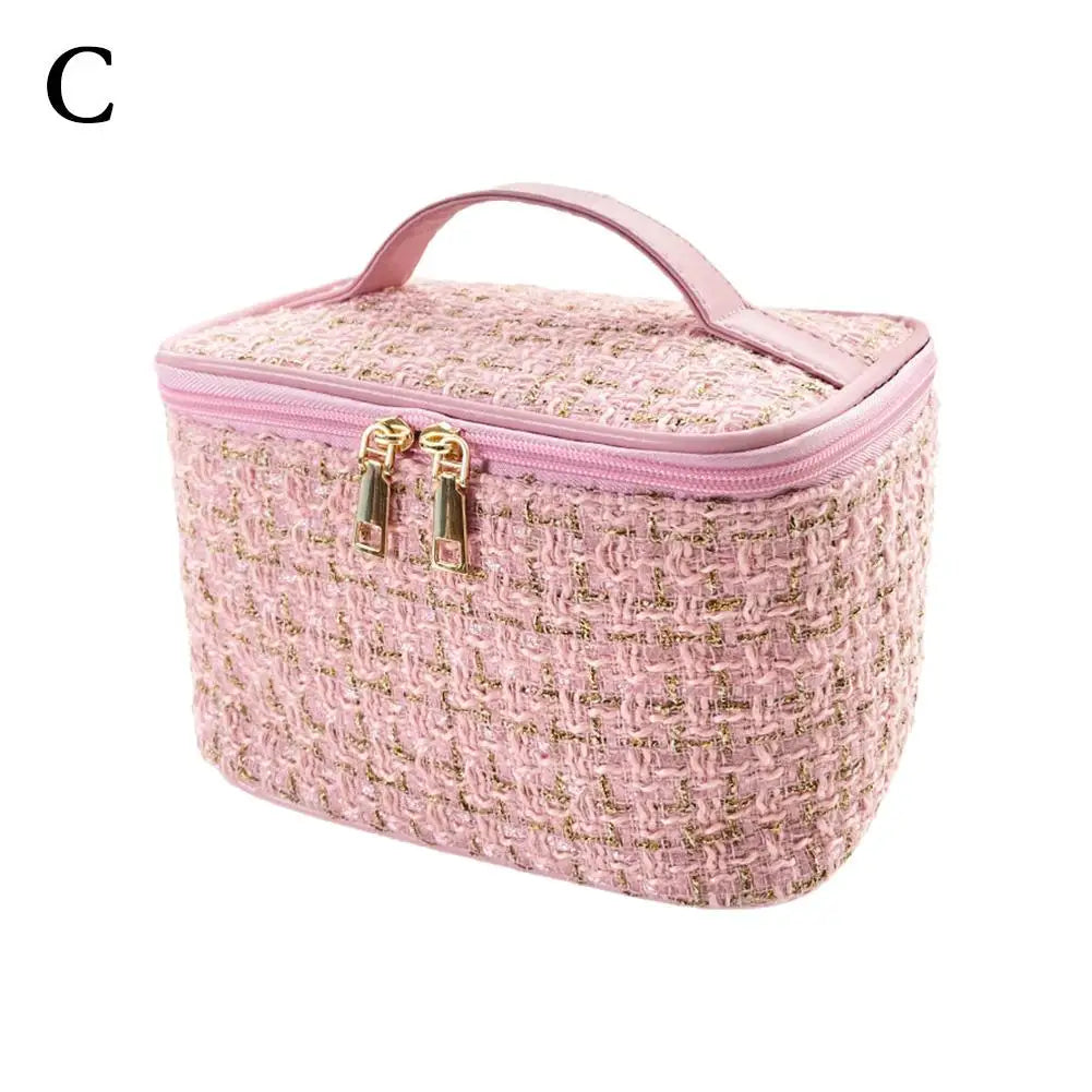 Fashion Makeup Bag Large Capacity Plaid Style Handheld Makeup Storage Bag Portable Women Household Travel Cosmetic Bag