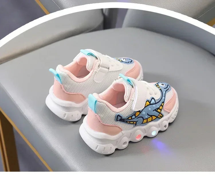 LED-barn søte tegneserie gutter casual joggesko for barn sko jente mesh pustende belysning sko baby opplyst sko