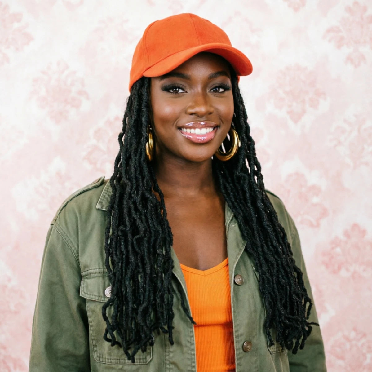 Peluca de gorra con trenzas tipo locs color borgoña