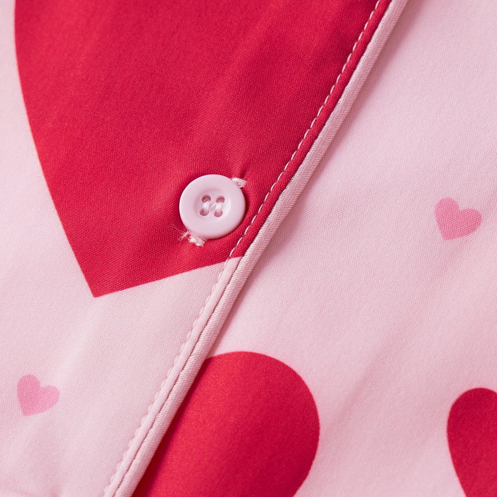Conjunto de pijama con estampado de corazones