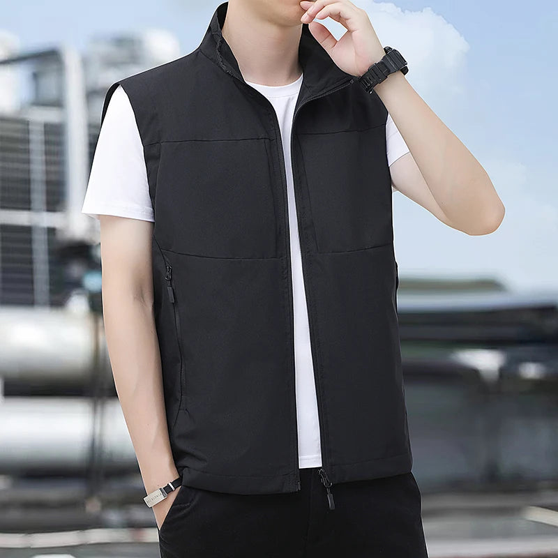 Men's vest in spring and autumn sleeveless workwear with multiple pockets, loose fitting vest for summer wear, thin vest for cas