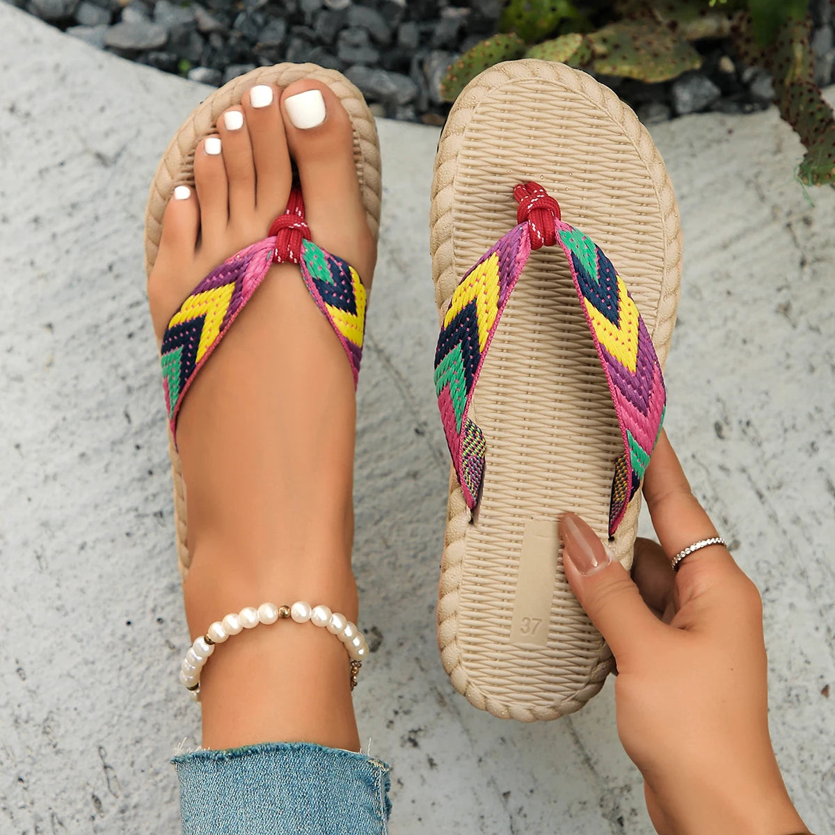 Women Slippers Trend Anti Slip Wear-resistant Sandals Flip Flops Comfortable Soft Bottom Ethnic Style Flat Slippers Slides Women