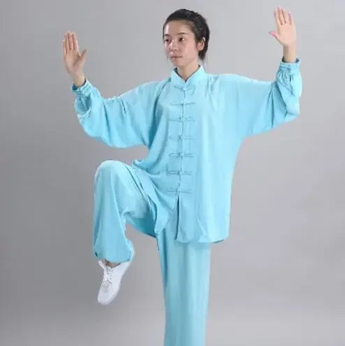 Traje tradicional de Kung Fu y Tai Chi – Gracia, fuerza y equilibrio