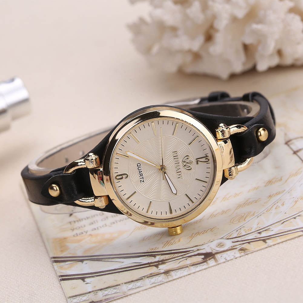 Fashion Women Casual Watches Round Dial Rivet PU Leather Strap Wristwatch Ladies Analog Quartz Watch Gifts Accessories
