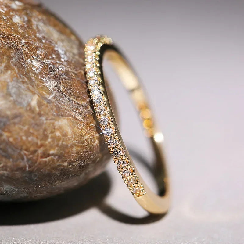 New Small and Niche Design, Simple Single Row Inlaid Zircon Ring, Women's Wedding, Bright Cubic Zircon Women's Ring Jewelry
