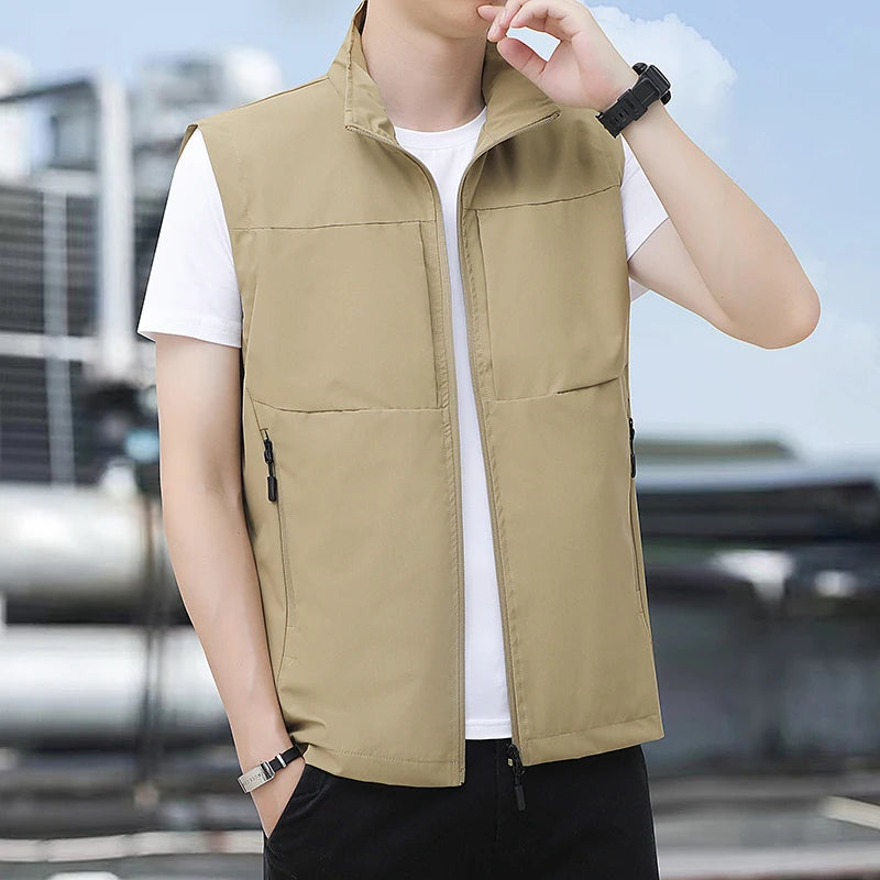 Men's vest in spring and autumn sleeveless workwear with multiple pockets, loose fitting vest for summer wear, thin vest for cas