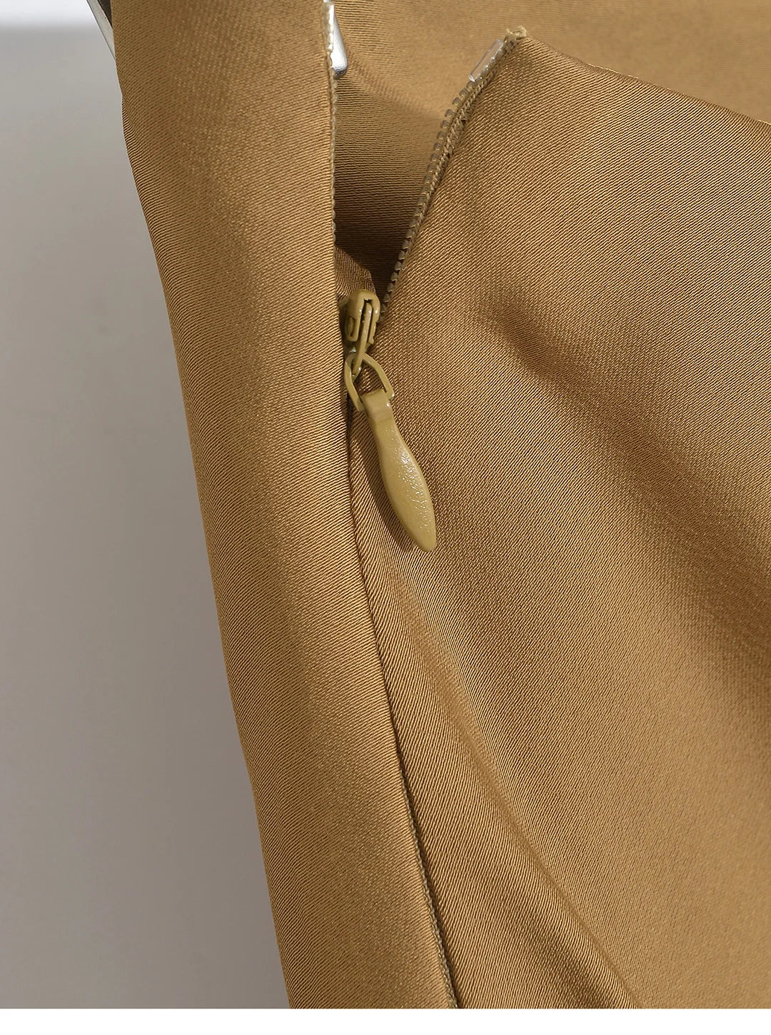 Elegant Satin Midi Slip Skirt with Side Zipper – Smooth & Flowing Fit for Versatile Styling