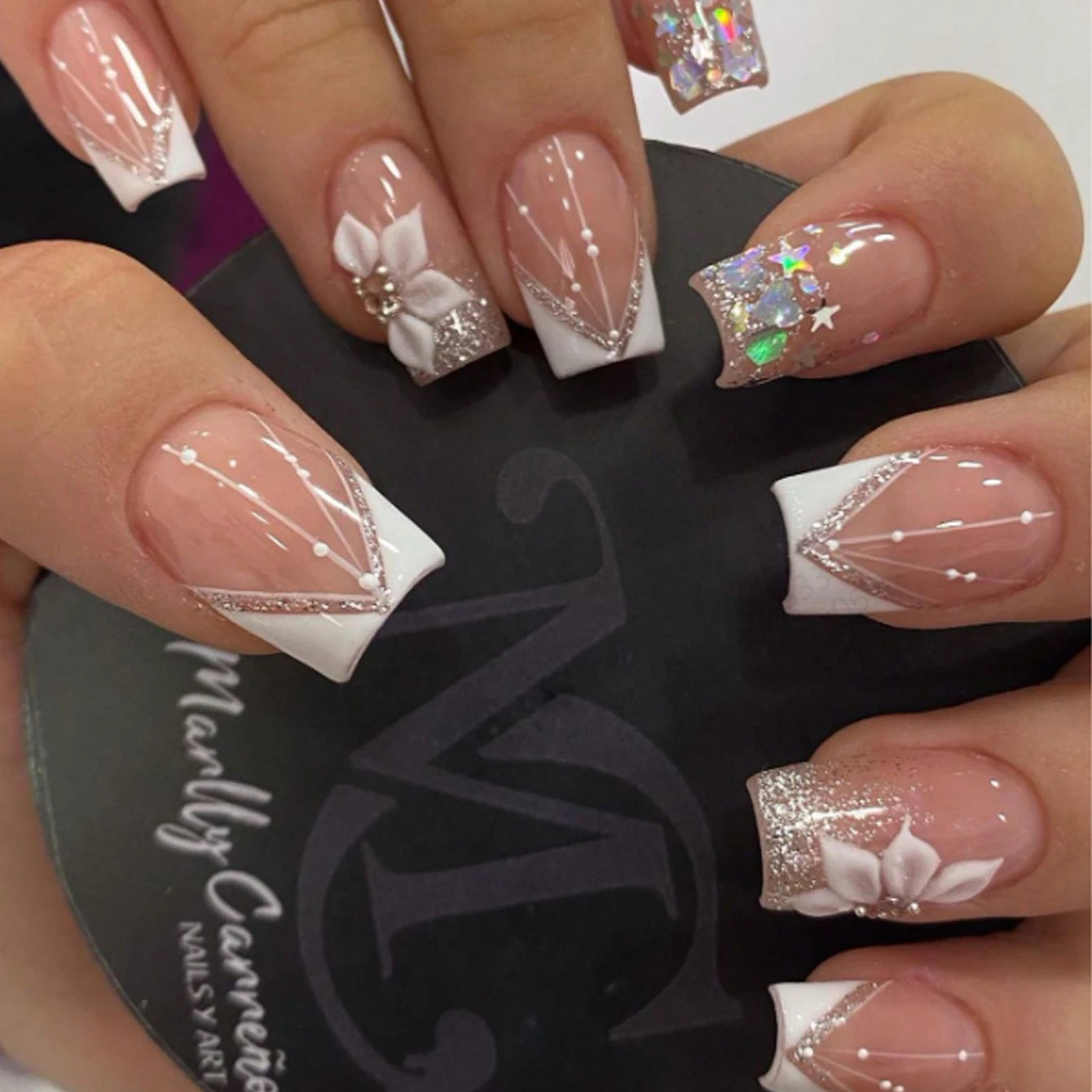 24 pcs short square French simple flower nails +1 nail glue +1 nail file