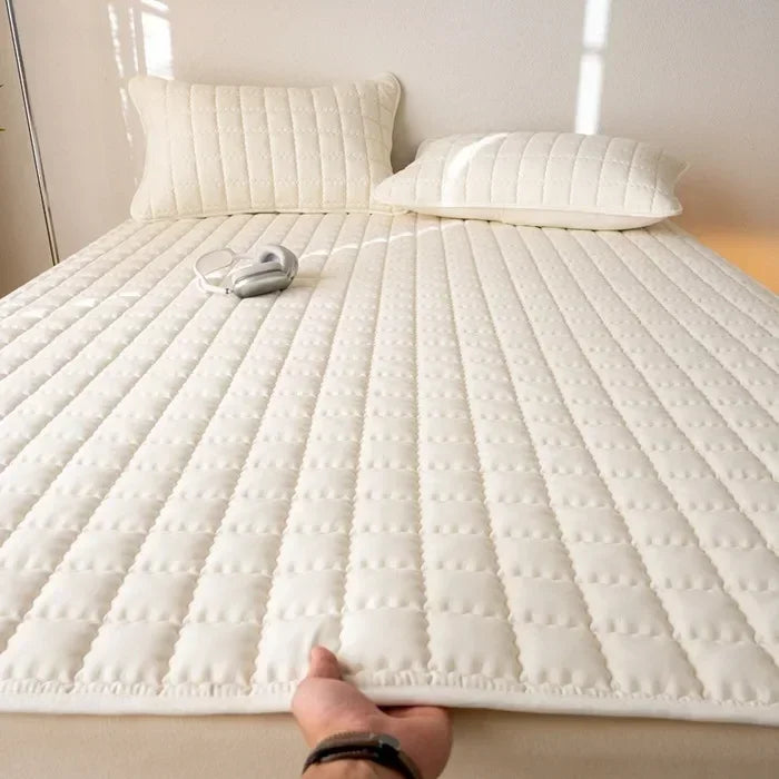 Waterproof  Mattress Pad Bedding Quilted Mattress Topper with Elastic Band Soft Protector Bed Cover Bed Spread Bettlaken 200x220