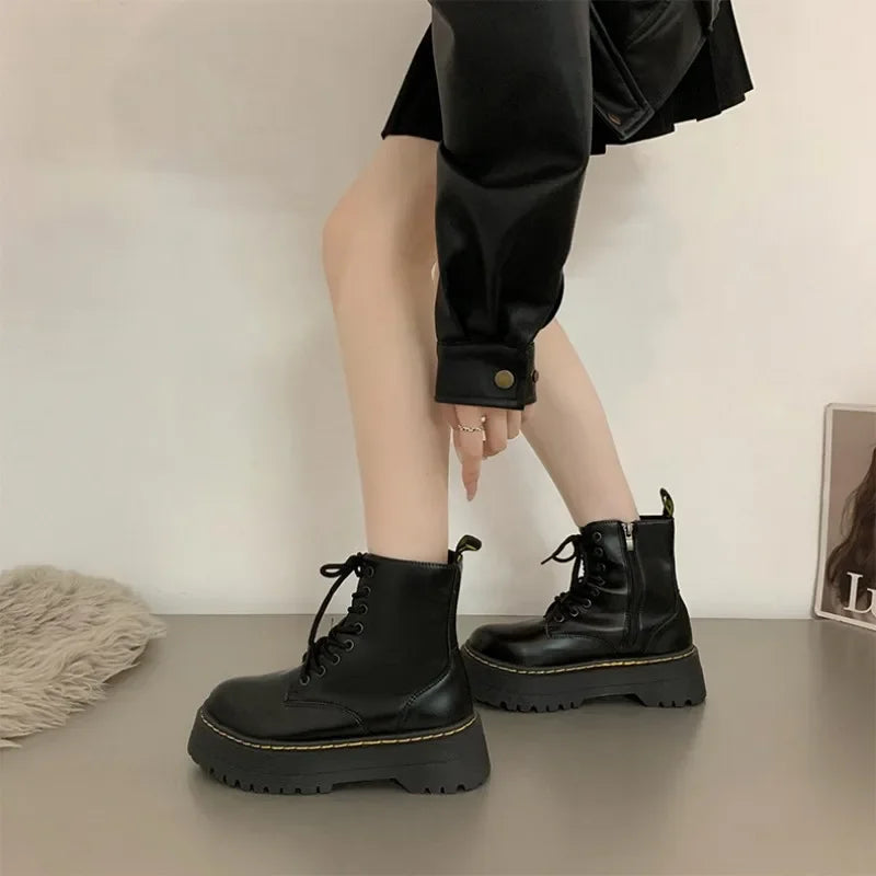 Women Fashion Boots Casual Shoes Woman Leather Chelsea Ladie Classic Punk Female Goth High Platform Boots Women Botas Mujer