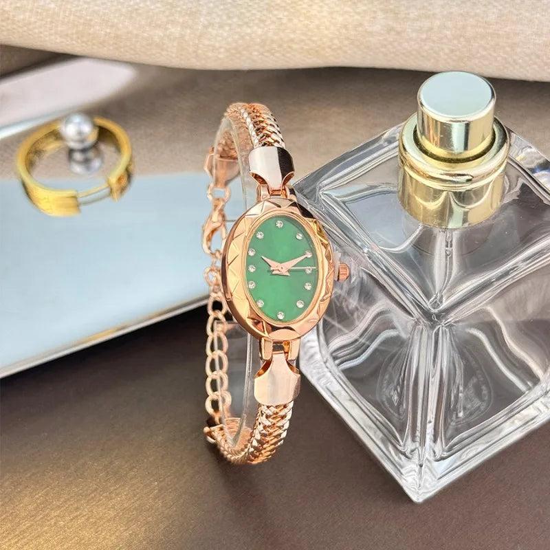New Oval Retro Small Dial Women's Bracelet Watch Adjustable Lobster Clasp Jewelry Ladies Quartz Watches Luxury Wristwatch Gifts