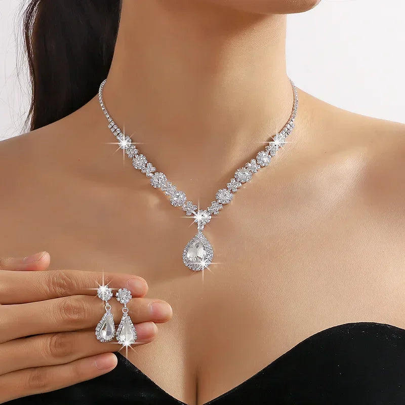 Elegante juego de joyas de diamantes de imitación – Atemporal, brillante y perfecto para cualquier ocasión