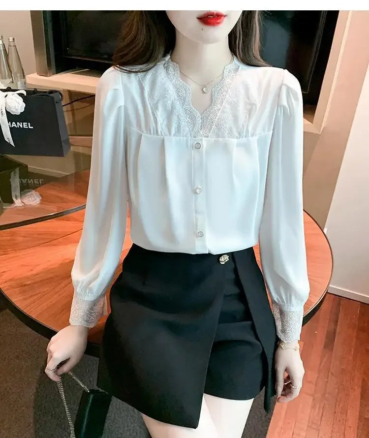 Women's Clothing White Chiffon Blouse Spring New V-Neck Lace Detail High-End Unique Design Feminine Layering Top
