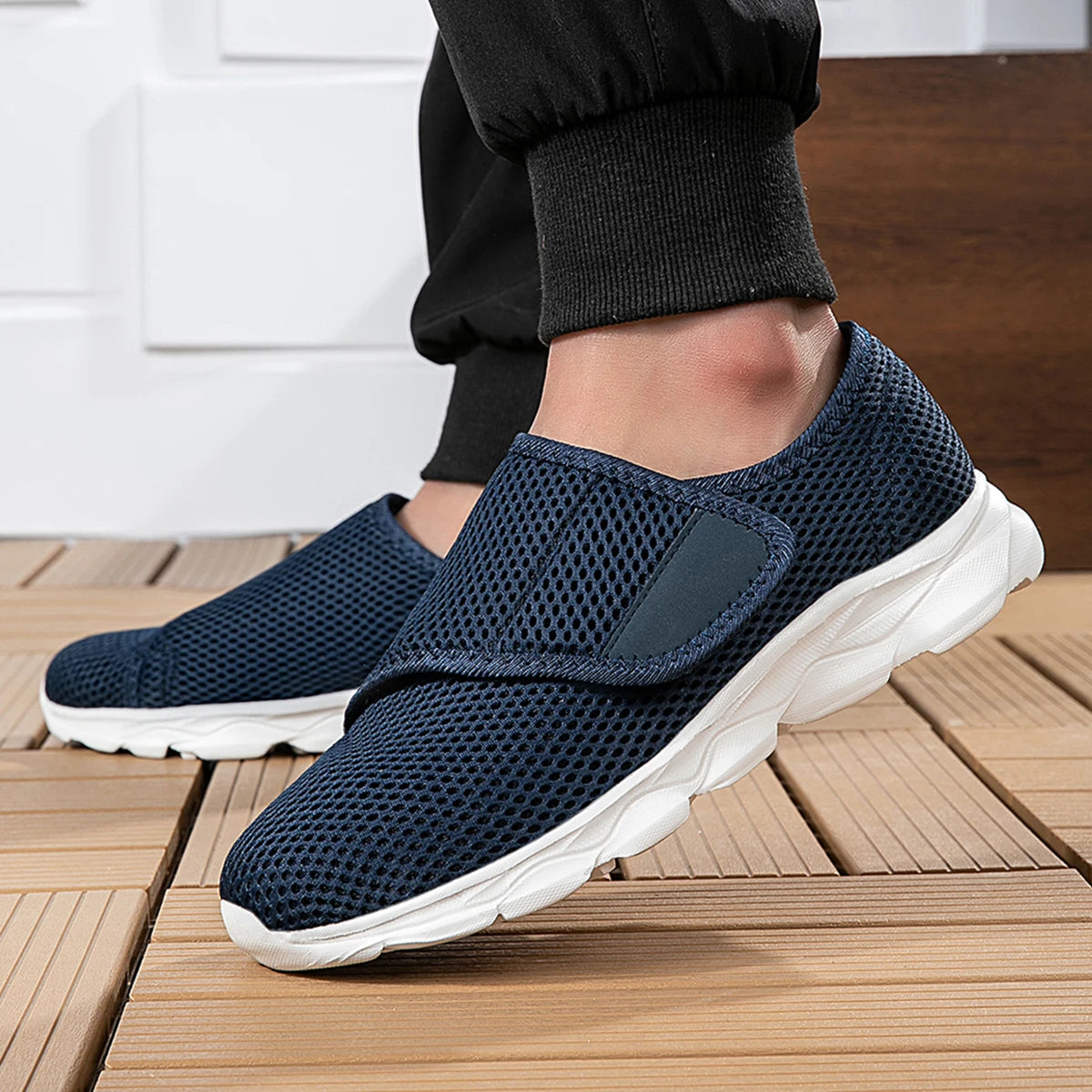 Zapatos ortopédicos casuales nuevos de ancho especial para pies hinchados con juanetes ajustables suaves y cómodos para diabéticos para caminar